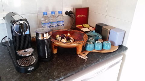 Four Seasons Waterfront Villas - Accommodation Brisbane 3