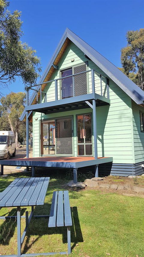 Four Seasons Waterfront Villas - Accommodation Brisbane 2