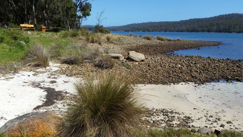 Four Seasons Waterfront Villas - Accommodation Brisbane 24