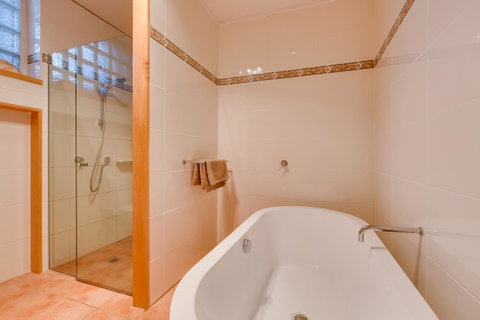 Maison Del Mar - Accommodation Brisbane 8