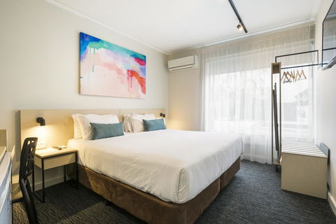 Nightcap At Playford Tavern - Accommodation Brisbane 0