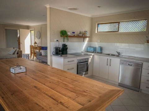 No. 10 Coffin Bay - Accommodation Brisbane 2