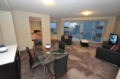 North Sydney Fully Self Contained Modern 2 Bed Apartment (2207BER) - Accommodation Brisbane 0