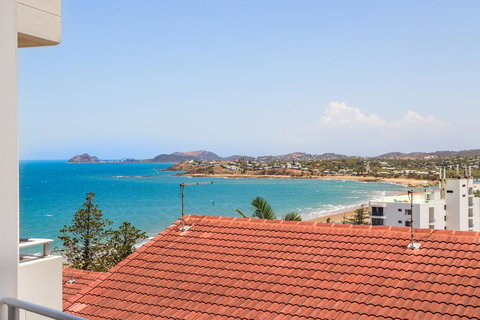 Ocean Views - Accommodation Brisbane 0