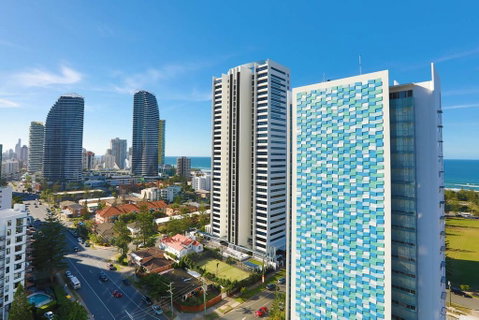 Ocean Views In The Heart Of Broadbeach - Accommodation Brisbane 1