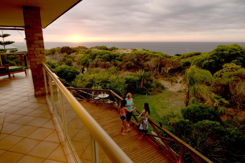 Warnbro WA Accommodation Brisbane