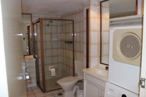 OCEANSIDE 19 - Accommodation Brisbane 3