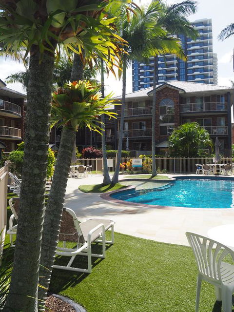 Oceanside Cove Holiday Apartments - Accommodation Brisbane 3