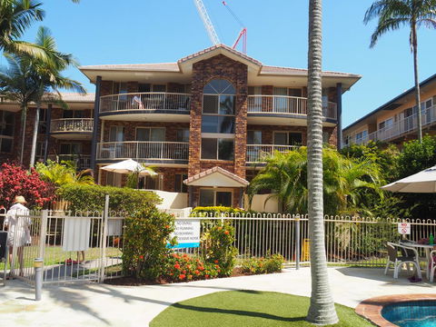 Oceanside Cove Holiday Apartments - Accommodation Brisbane 2