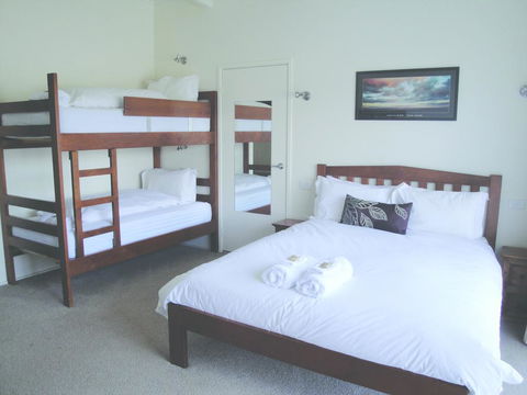 Off Mountain Accommodation - Accommodation Brisbane 3