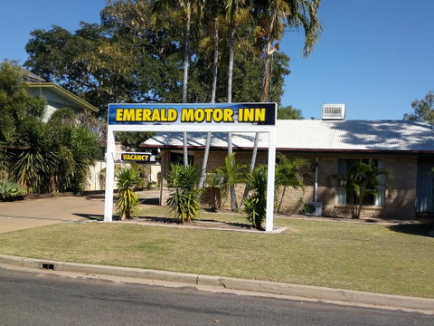 Overflow Emerald Motor Inn - Accommodation Brisbane 1