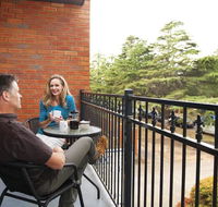 Oxley Court Serviced Apartments - Accommodation Brisbane