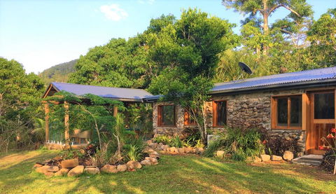 Palm Grove Rainforest Retreat - Accommodation Brisbane 1