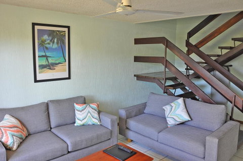 Palm Waters Holiday Villas - Accommodation Brisbane 0