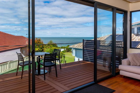 Panoramic Views From Private Roof Top Deck - Accommodation Brisbane 2