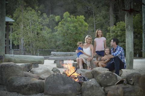 Paradise Country Farmstay - Accommodation Brisbane 0