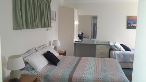 Paramount Motel - Accommodation Brisbane 3