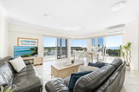 Penthouse - Private Rooftop Spa