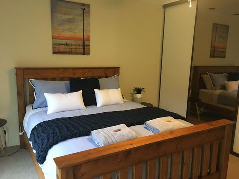 Petes Place - Accommodation Brisbane 0