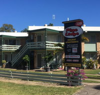 Pine Lodge - Accommodation Brisbane
