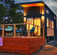 Pink Lake Tiny House - Accommodation Brisbane