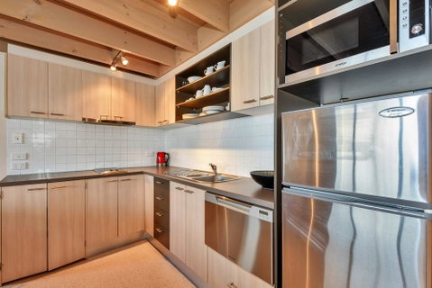Pinot - Accommodation Brisbane 1