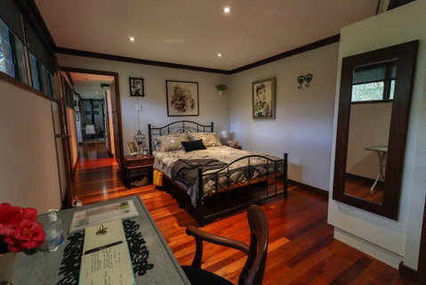 PK Illusions - Accommodation Brisbane 2
