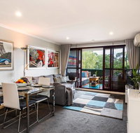 Poolside Sydney 1 Bedroom Apartment - Accommodation Brisbane
