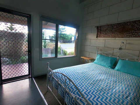 Port Campbell Guesthouse & Flash Packers - Accommodation Brisbane 2