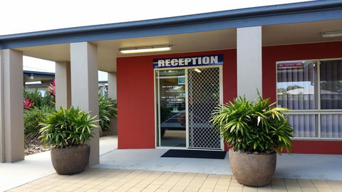 Port Denison Motor Inn - Accommodation Brisbane 2