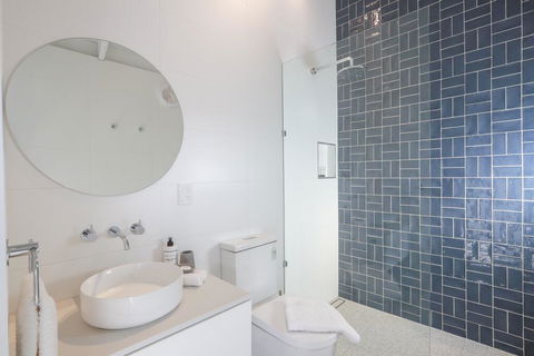 Port O' Call Motel - Accommodation Brisbane 0
