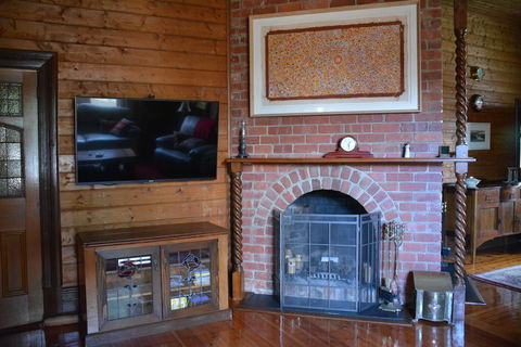 Portarlington Vicarage - Accommodation Brisbane 1
