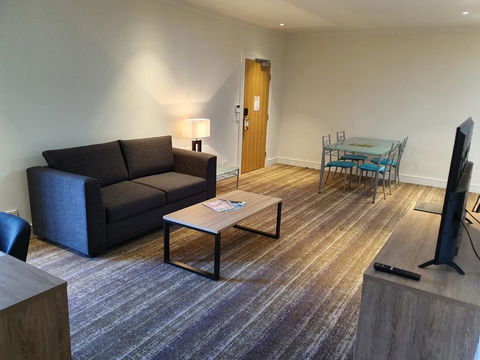 Porter's Plainland Hotel - Accommodation Brisbane 2