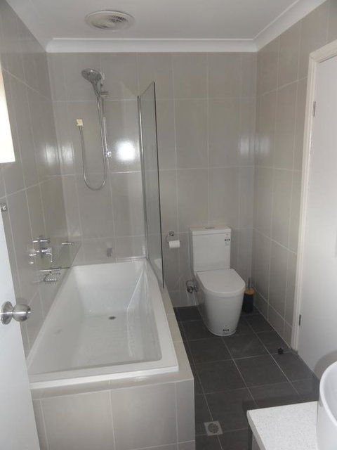 Prime Location & Spacious - Accommodation Brisbane 3