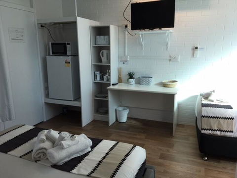 Proserpine Motel - Accommodation Brisbane 1