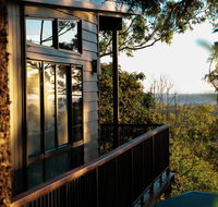 Rainforest Gardens - Luxury Hillside Chalets with Views to Bay  Islands - Accommodation Brisbane