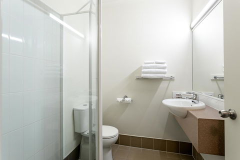 Redcliffe Motor Inn - Accommodation Brisbane 2