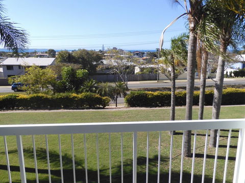 Reef Adventureland Motor Inn - Accommodation Brisbane 2