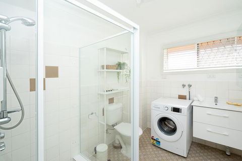 Relaxed Beachside Experience On The Coast - Accommodation Brisbane 3