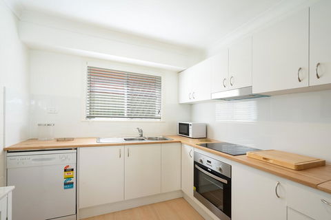 Relaxed Beachside Experience On The Coast - Accommodation Brisbane 1