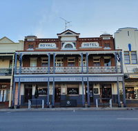 Royal Hotel - Accommodation Brisbane