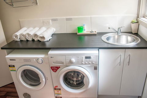 Russell Falls Holiday Cottages - Accommodation Brisbane 1