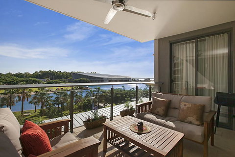 Saltwater Suites - 1,2 & 3 Bed Waterfront Apartments - Accommodation Brisbane 2