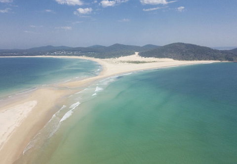 Samurai Beach Bungalows - Port Stephens YHA - Accommodation Brisbane 2