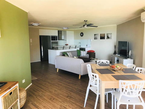 Sanctuary Beach Resort - Accommodation Brisbane 3
