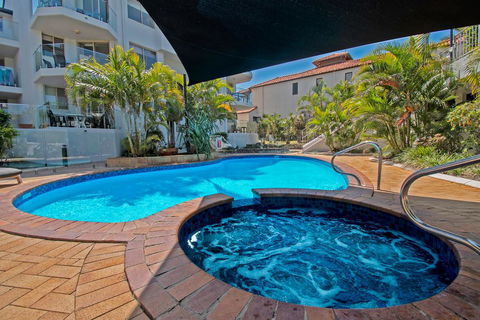 Sandcastles On Currumbin Beach - Accommodation Brisbane 1