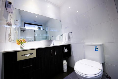 Sandown Regency Hotel & Apartments - Accommodation Brisbane 2