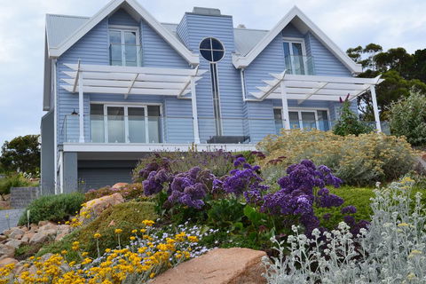 Sapphire Shores Luxury Retreat - Accommodation Brisbane 0