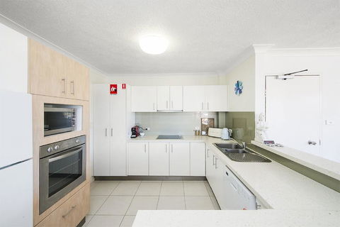 Seabreeze 4 On Lawson Street - Accommodation Brisbane 3