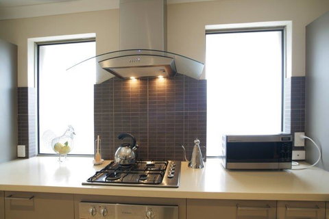 Seal 4 Bedroom House By Shoalwater Executive Homes - Accommodation Brisbane 3